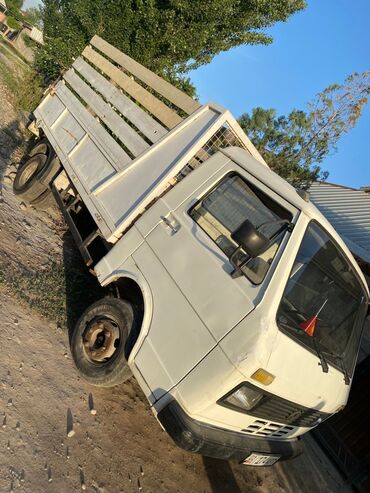 Volkswagen: Volkswagen : 1990 г., 2.5 л, Механика, Дизель, Фургон