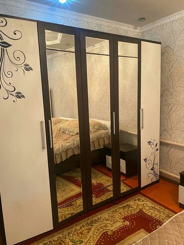 кварцовый шкаф: Спальный гарнитур, Двуспальная кровать, Шкаф, Матрас, Б/у