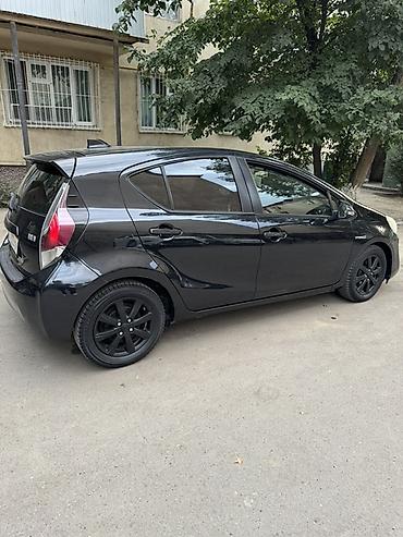 тойота приус с: Toyota Prius C: 2016 г., 1.5 л, Автомат, Гибрид, Хэтчбэк — 3