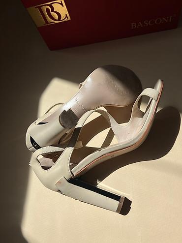 Босоножки, сандалии, шлепанцы: Босоножки, 38, Basconi, Б/у, цвет - Бежевый, Самовывоз — 8