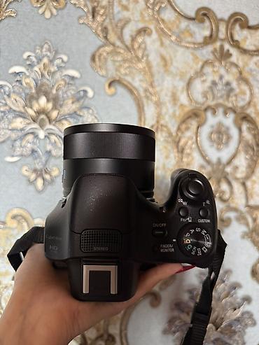 Sony Cyber-shot H-seriyası bridge fotoaparat - Linza: ZEISS