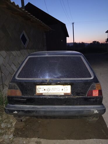 сиденья голф: Volkswagen Golf V: 1991 г., 1.8 л, Механика, Бензин, Хэтчбэк