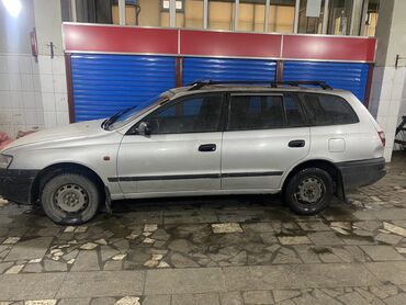 Toyota: Toyota Carina: 1996 г., 1.6 л, Механика, Бензин, Универсал