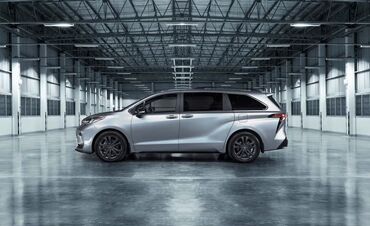 Стекла и комплектующие: Стекло Багажника Toyota, 2023 г., Б/у, Оригинал at lalafo.kg — 9 Стекла и комплектующие: Стекло Багажника Toyota, 2023 г., Б/у, Оригинал — 9