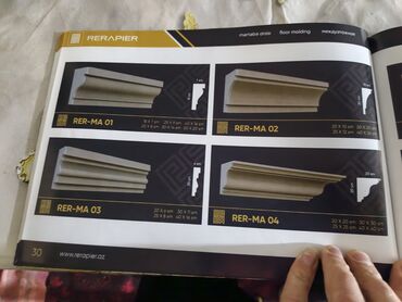 Qapı tacları və plintusları: Fasad üçün dekorativ pəncərə plintusları – RERAPIER kataloqu Model — 9