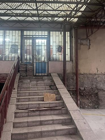 по низу рынка: Сдается в аренду торговое помещение пол магазина,адрес:рынок Орто — 6