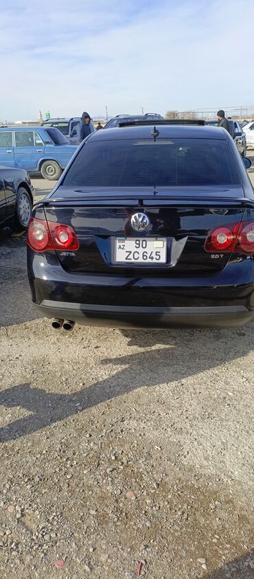 Volkswagen: Volkswagen Jetta: 2 l | 2009 il Sedan — 11