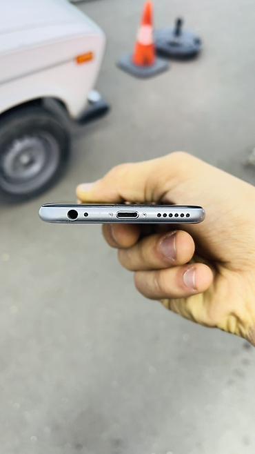 iphone 25: IPhone 6s, 16 GB, Space Gray, Barmaq izi — 5