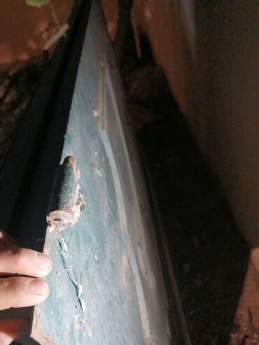 Giriş qapıları: İşlənmiş Giriş qapısı Şəbəkə ilə, Zəmanətsiz, Ünvandan götürmə — 1