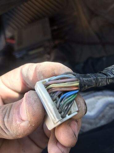 СТО, ремонт транспорта: Установка, снятие сигнализации, Услуги автоэлектрика, Компьютерная диагностика, с выездом — 10