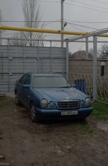 ипотека машина: Mercedes-Benz 220: 1995 г., 2.3 л, Механика, Бензин, Седан