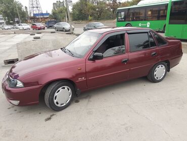 Daewoo: Daewoo Nexia: 2011 г., 1.5 л, Механика, Бензин, Седан