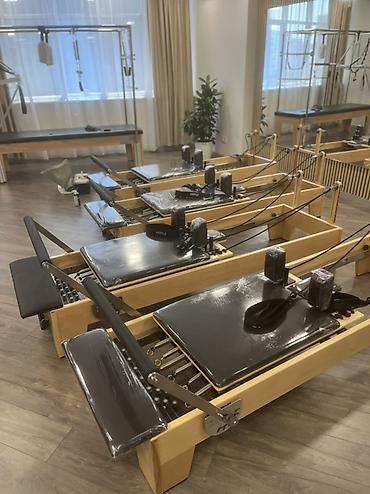 Pilates Reformer aparatı – Cadillac qülləsi ilə Məhsulun təsviri: - — 3