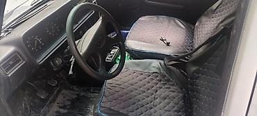 lada diskleri: Model: LADA (VAZ) 2107 Kuzov: sedan, ağ rəng Yanacaq: benzin Sürətlər — 4