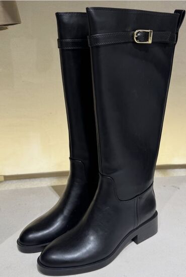 кожанные ботинки: Новые кожаные Деми сапоги Zara
Размер 38