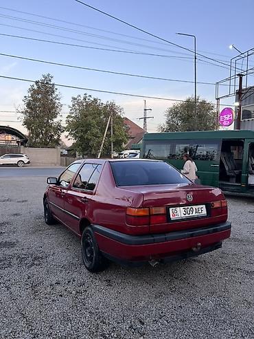 Volkswagen: Volkswagen Vento: 1994 г., 1.8 л, Механика, Бензин, Седан — 4