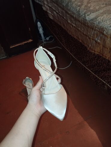 Tuflilər: Tuflilər, Ölçü: 40, Yeni — 6