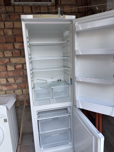кондиционер дом: Холодильник Indesit, Двухкамерный
