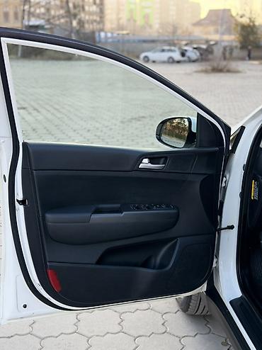 Kia: Kia Sportage: 2019 г., Дизель, Кроссовер — 12