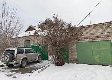 ферма центр: Продаю дом. Село Полтавка. Жайыльский район. Участок 30 соток. Дом — 5