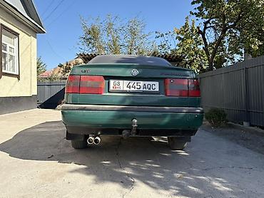 8: Volkswagen Passat: 1993 г., 1.8 л, Механика, Бензин, Седан — 2