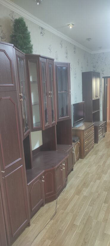 Uzunmüddətli kirayə mənzillər: NZS 2 otaq 400 AZN 165 sayli orta mektebin arxasipocta yaxin,avtobus -da lalafo.az — 5 Uzunmüddətli kirayə mənzillər: NZS 2 otaq 400 AZN 165 sayli orta mektebin arxasipocta yaxin,avtobus — 5