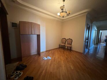 Uzunmüddətli kirayə mənzillər: Memar Əcəmi metrosuna yaxın 17 mertebeli binanın 6-cı mərtəbəsində — 15