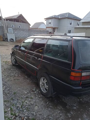 Volkswagen: Volkswagen Passat: 1994 г., 1.8 л, Механика, Бензин, Универсал — 2