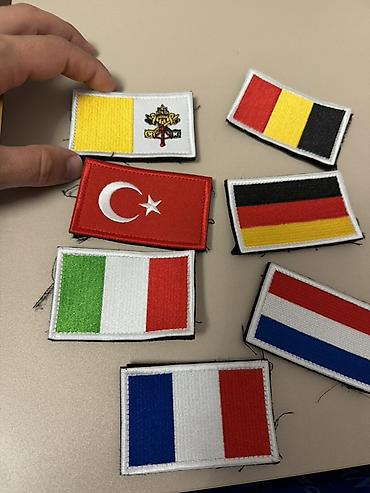 Bayraq naxışlı yapışqan nişan (patch) dəsti Təsvir: - Dəstdə müxtəlif lalafo.az -da Bayraq naxışlı yapışqan nişan (patch) dəsti Təsvir: - Dəstdə müxtəlif