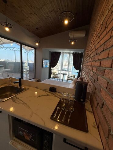 дом на иссык куле купить: 1 бөлмө, Алдын ала ээлөө, Тиричилик техникасы, Домофон