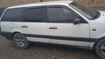 Volkswagen: Volkswagen Passat: 1990 г., 1.8 л, Механика, Бензин, Универсал