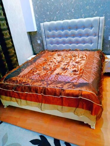 Uzunmüddətli kirayə mənzillər: Biləcəridə Kristalın yanında 3 sotun içində 200 kv sahəsi olan 6 — 4