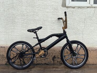 купить шины для велосипеда: Срочно продается велосипед BMX
Диаметр колеса 20
Цена 3000 сом
