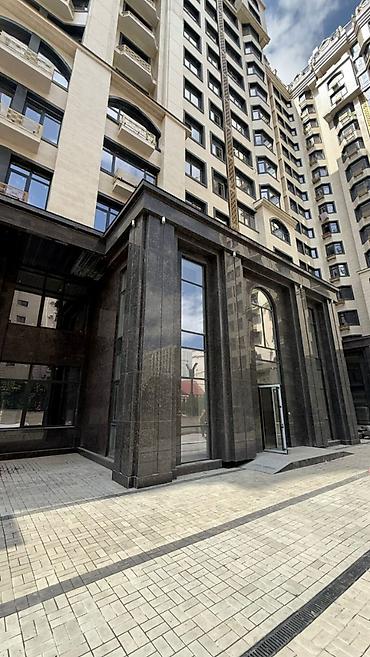 продаю дом манас аэропорт: 3 комнаты, 132 м², Ак-Кеме Элитка, 15 этаж, ПСО (под самоотделку) — 3