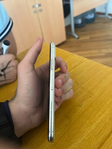 Apple iPhone: IPhone Xs Max, 64 GB, Gümüşü, Simsiz şarj — 7