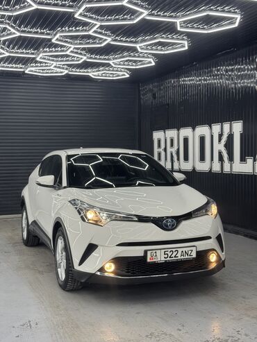 toyota camry белый: Toyota C-HR: 2017 г., 1.8 л, Автомат, Гибрид, Кроссовер