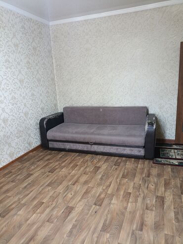 продаю квартиру учкун: 1 бөлмө, Чогуу жашоосу жок, Жарым -жартылай эмереги бар