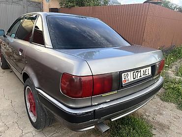 Audi: Audi 80: 1992 г., Седан — 3