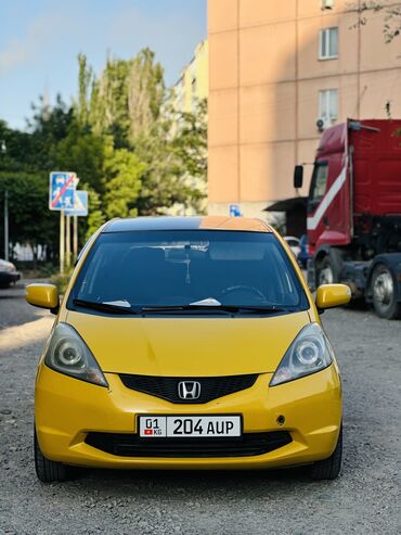 срочно продаю хонда жазз: Honda Jazz: 2009 г., 1.4 л, Бензин