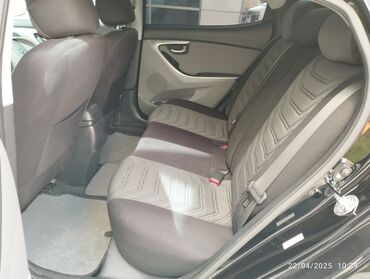 Hyundai: Hyundai Elantra: 1.8 l | 2015 il Sedan — 14