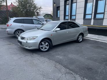 самые дешёвые авто: Toyota Camry: 2003 г., 3 л, Автомат, Бензин