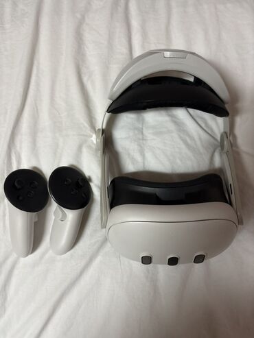 Video oyunlar üçün aksesuarlar: Meta Quest 3 VR başlığı və kontrollerlər - All‑in‑one VR sistemi: PC — 1