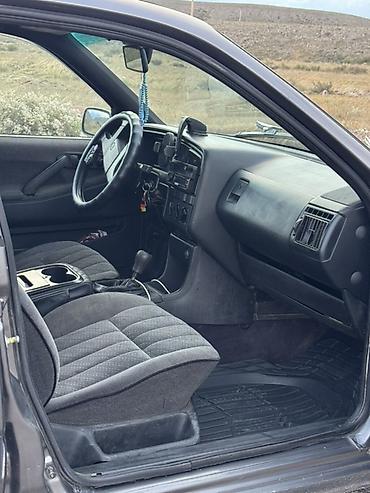 gac i60: Volkswagen Passat: 1991 г., 2 л, Механика, Бензин, Седан — 6