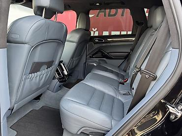 Porsche: Porsche Cayenne Turbo: 2010 г., 4.8 л, Типтроник, Бензин, Внедорожник — 8