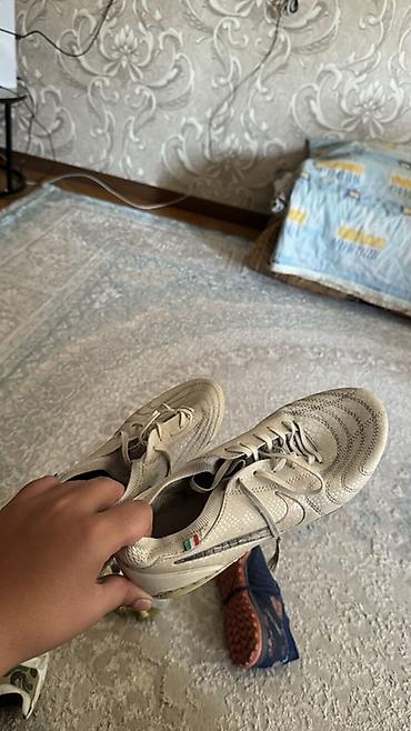 herbi patinka: Nike Tiempo Legend futbol butsaları
Alinib 120 azn e — 2