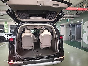 Kia: Kia Carnival: 2022 г., Минивэн — 15
