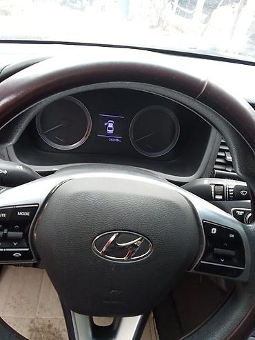 Транспорт: Hyundai Sonata: 2020 г., 2 л, Автомат, Газ, Седан — 4
