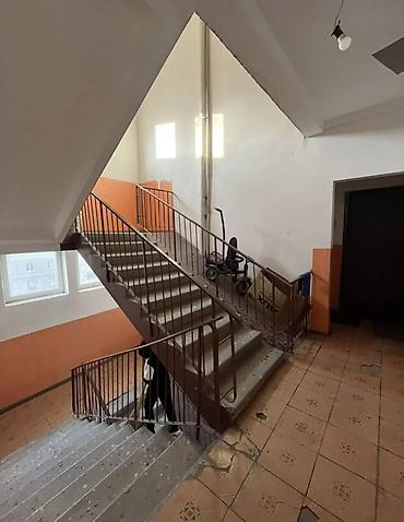 Продажа квартир: 1 комната, 42 м², 106 серия, 8 этаж, Евроремонт at lalafo.kg — 10 Продажа квартир: 1 комната, 42 м², 106 серия, 8 этаж, Евроремонт — 10