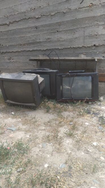 ноутбук нерабочий: Продаю телевизоры+1 приставка в подарок цена договорная!