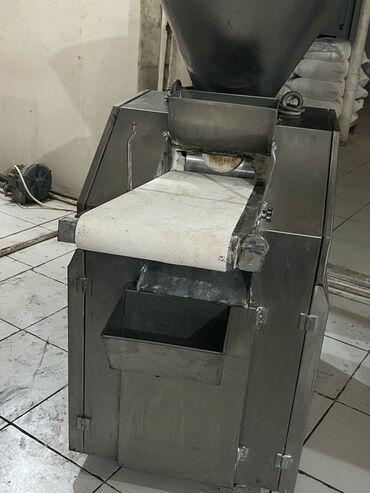 Avtoservis avadanlıqları: Xəmir kəsən təzədi 1-2ay işlənib.İş alinmadiği ücun